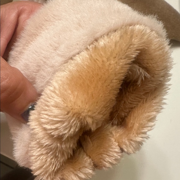 UGG Australia sheepskin gloves - Picture 7 of 7